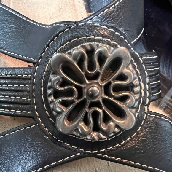 Yuu AVRIL sandals size 8.5 - Picture 4 of 5